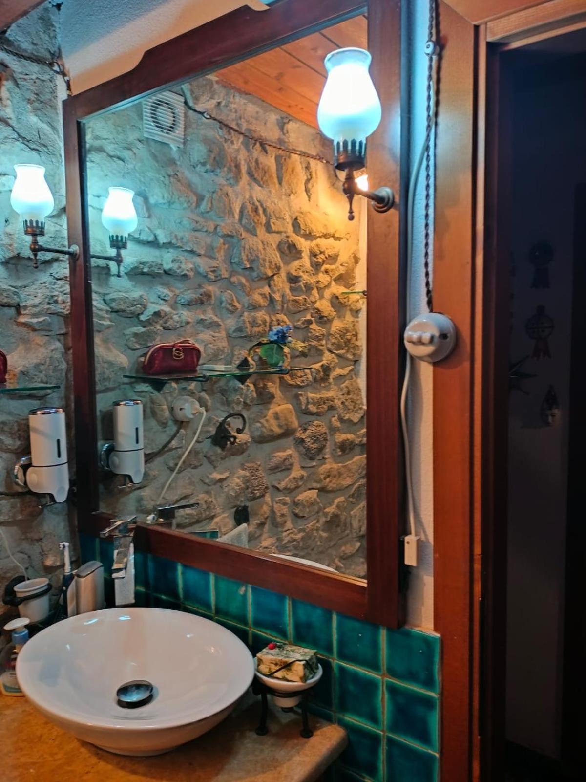 Casa Di Pietra Villa Usellus Ngoại thất bức ảnh